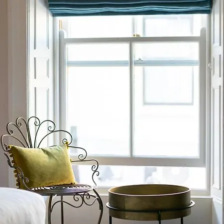 40 Winks Hotel